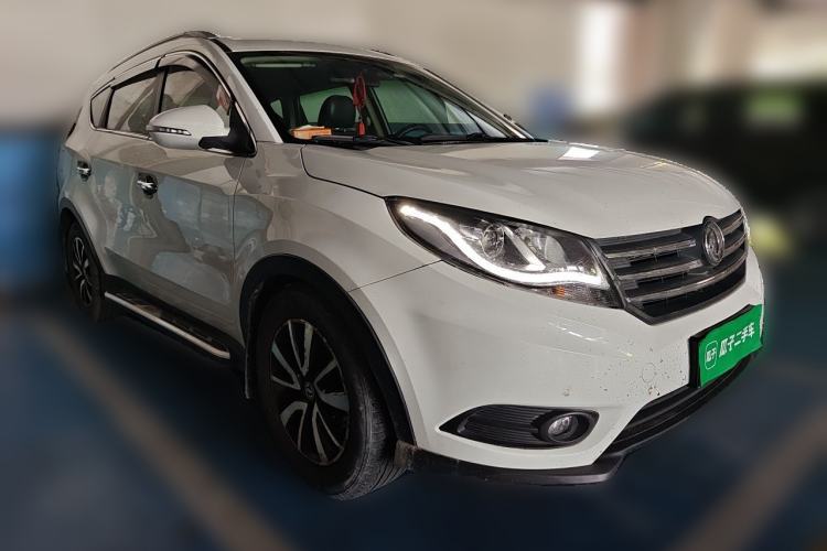 Used Dongfeng Fengon 580 2016 1.5T Manual Luxury Edition Front Right 45 Deg