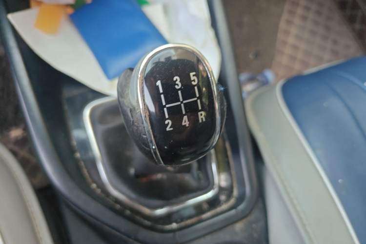Used Dongfeng Fengon 580 2016 1.8L Manual Comfort Model Gear Lever