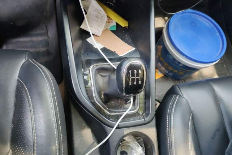 Used Dongfeng Fengon 580 2016 1.8L Manual Comfort Model Gear Lever