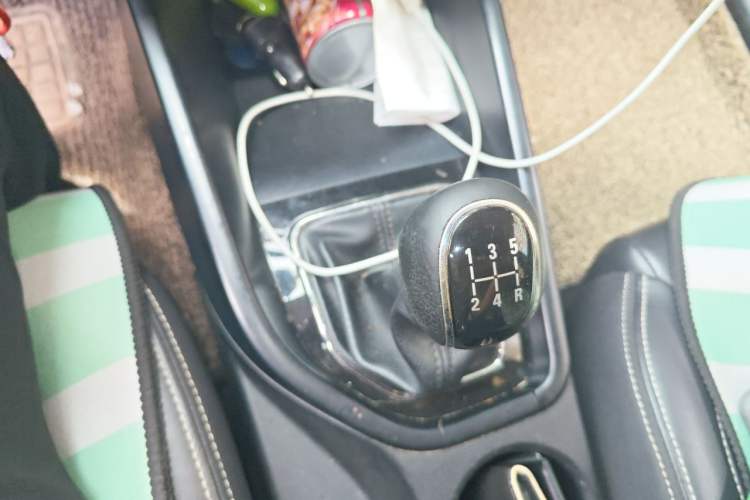 Used Dongfeng Fengon 580 2016 1.8L Manual Comfort Model Gear Lever