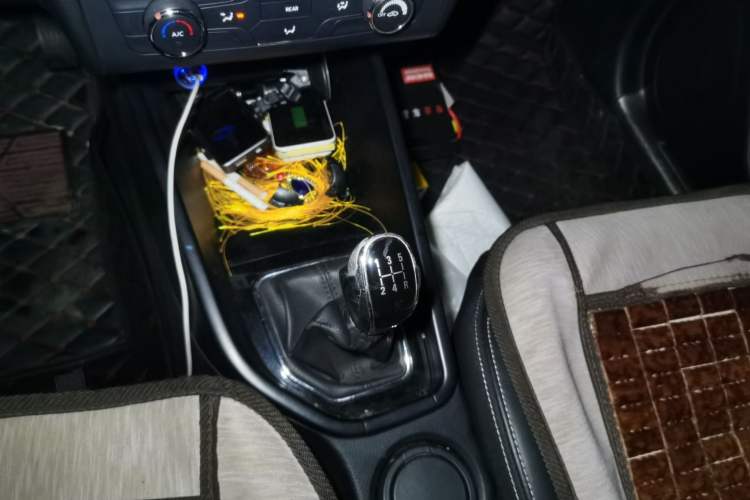 Used Dongfeng Fengon 580 2016 1.8L Manual Comfort Model Gear Lever