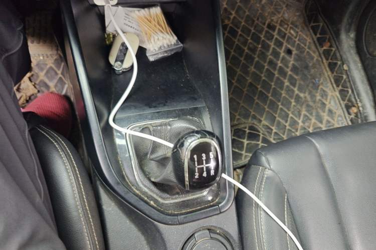 Used Dongfeng Fengon 580 2016 1.8L Manual Comfort Model Gear Lever