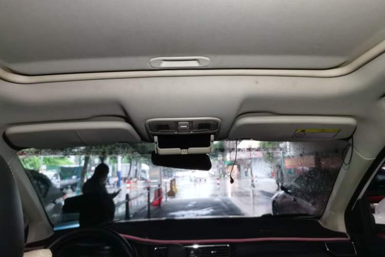 Used Dongfeng Fengon 580 2016 1.8L Manual Comfort Model Headliner