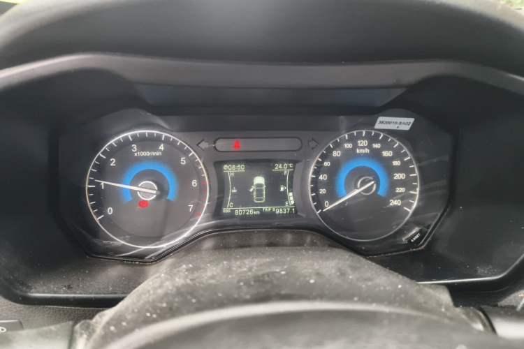 Used Dongfeng Fengon 580 2016 1.5T Manual Luxury Edition Instrument Cluster