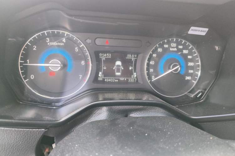 Used Dongfeng Fengon 580 2016 1.8L Manual Comfort Model Instrument Cluster