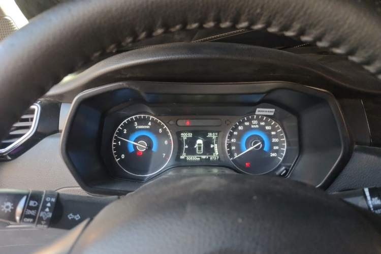 Used Dongfeng Fengon 580 2016 1.5T Manual Comfort Model Instrument Cluster