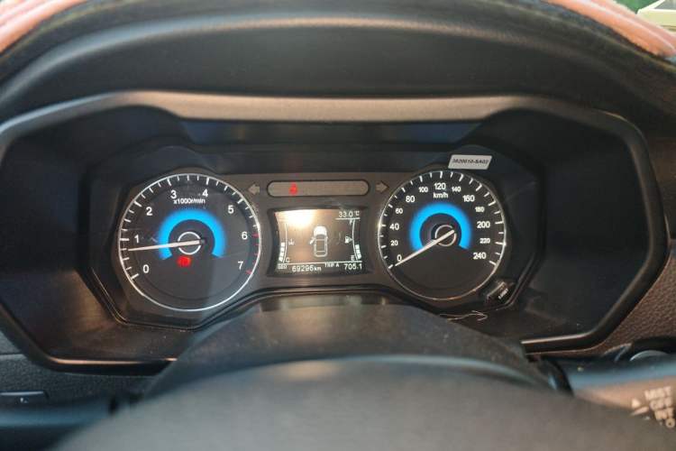 Used Dongfeng Fengon 580 2016 1.5T Manual Luxury Edition Instrument Cluster