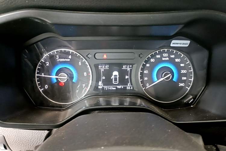 Used Dongfeng Fengon 580 2016 1.8L Manual Comfort Model Instrument Cluster