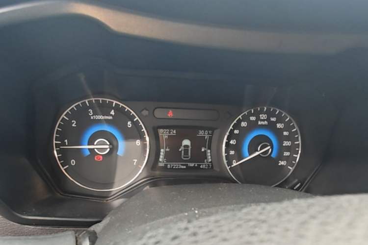 Used Dongfeng Fengon 580 2016 1.5T Manual Luxury Edition Instrument Cluster