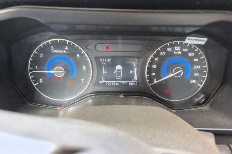 Used Dongfeng Fengon 580 2016 1.5T Manual Luxury Edition Instrument Cluster