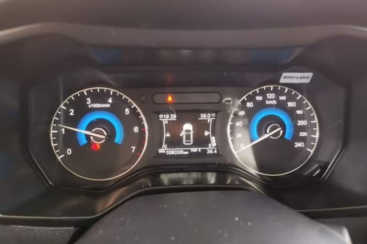 Used Dongfeng Fengon 580 2016 1.8L Manual Comfort Model Instrument Cluster