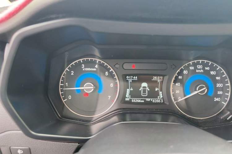 Used Dongfeng Fengon 580 2016 1.5T Manual Luxury Edition Instrument Cluster