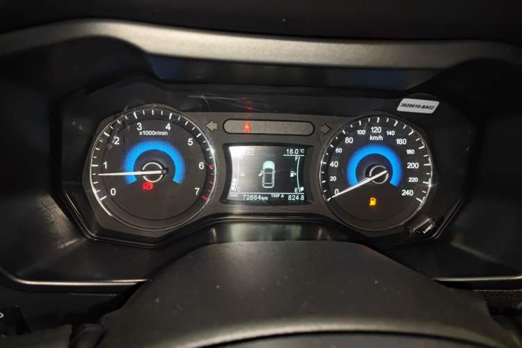 Used Dongfeng Fengon 580 2016 1.8L Manual Comfort Model Instrument Cluster