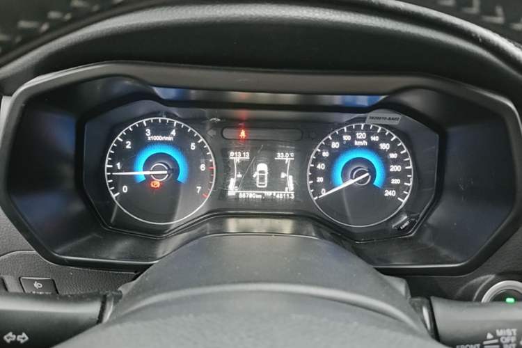 Used Dongfeng Fengon 580 2016 1.5T Manual Luxury Edition Instrument Cluster