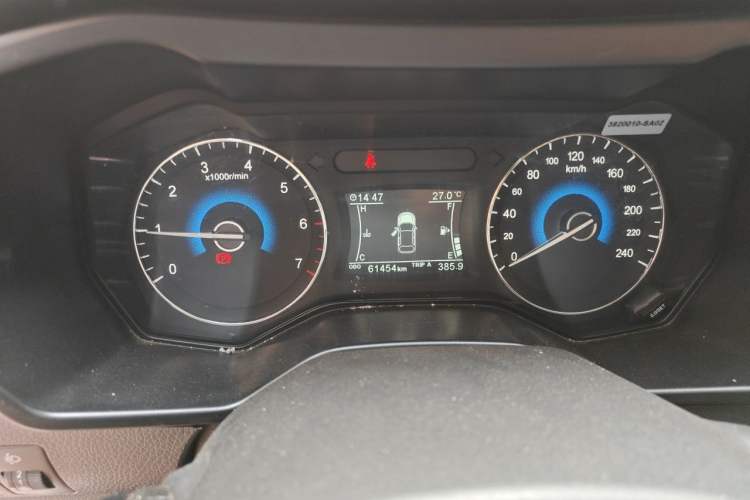 Used Dongfeng Fengon 580 2016 1.8L Manual Comfort Model Instrument Cluster