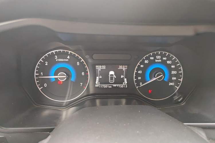 Used Dongfeng Fengon 580 2016 1.8L Manual Comfort Model Instrument Cluster
