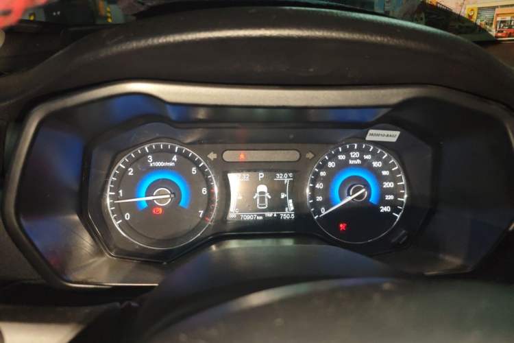 Used Dongfeng Fengon 580 2016 1.5T CVT Luxury Model Instrument Cluster