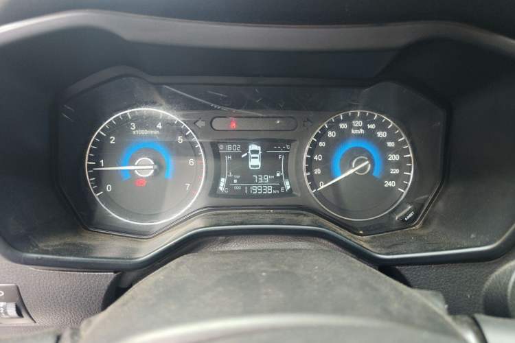 Used Dongfeng Fengon 580 2016 1.8L Manual Comfort Model Instrument Cluster