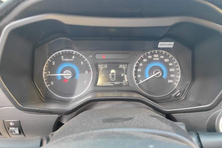 Used Dongfeng Fengon 580 2016 1.5T Manual Luxury Edition Instrument Cluster