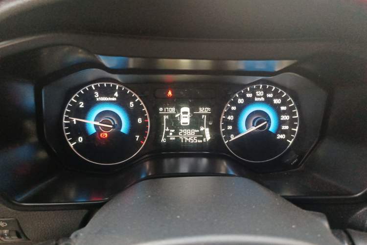 Used Dongfeng Fengon 580 2016 1.8L Manual Comfort Model Instrument Cluster
