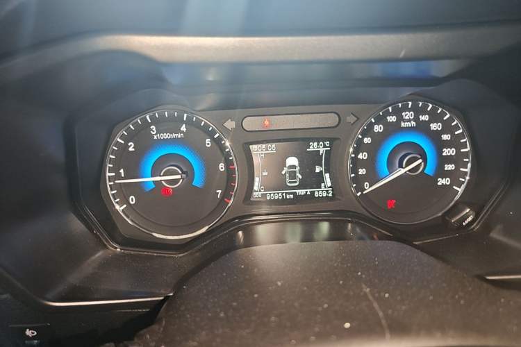 Used Dongfeng Fengon 580 2016 1.5T Manual Luxury Edition Instrument Cluster
