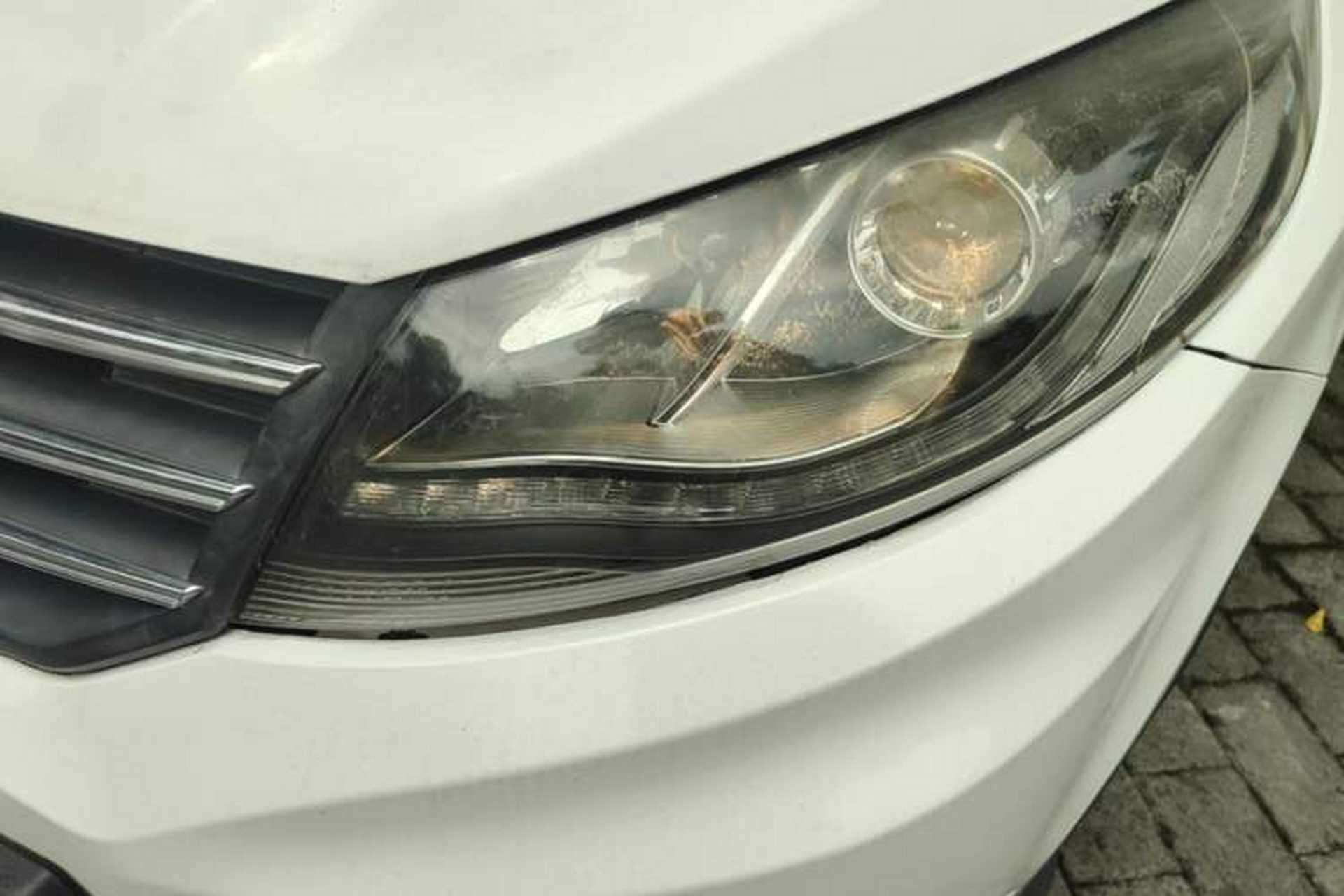 Used Dongfeng Fengon 580 2016 1.5T Manual Luxury Edition Left Front Headlight