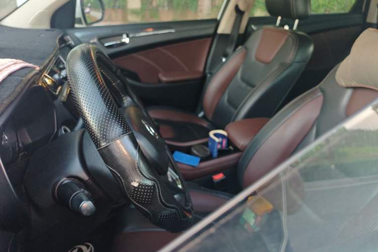 Used Dongfeng Fengon 580 2016 1.5T Manual Luxury Edition Left Front Seat
