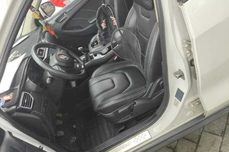 Used Dongfeng Fengon 580 2016 1.5T Manual Luxury Edition Left Front Seat