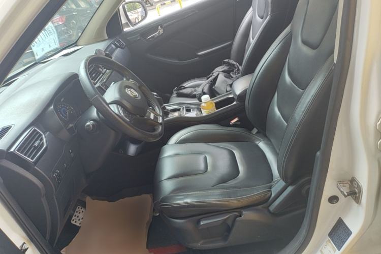 Used Dongfeng Fengon 580 2016 Revised Version 1.5T CVT Luxury Edition Left Front Seat