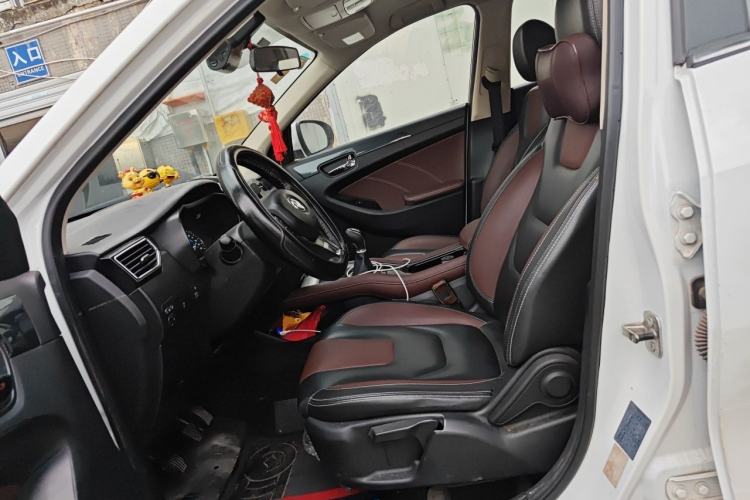 Used Dongfeng Fengon 580 2016 1.5T Manual Luxury Edition Left Front Seat