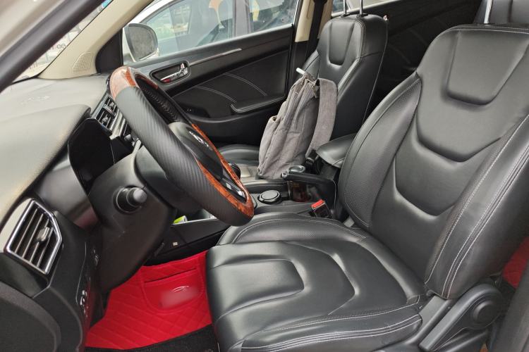 Used Dongfeng Fengon 580 2016 1.8L Manual Comfort Model Left Front Seat