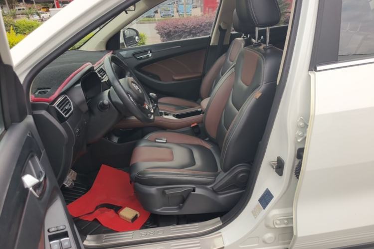 Used Dongfeng Fengon 580 2016 1.5T Manual Luxury Edition Left Front Seat