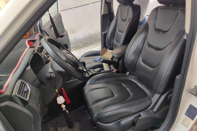 Used Dongfeng Fengon 580 2016 1.8L Manual Comfort Model Left Front Seat