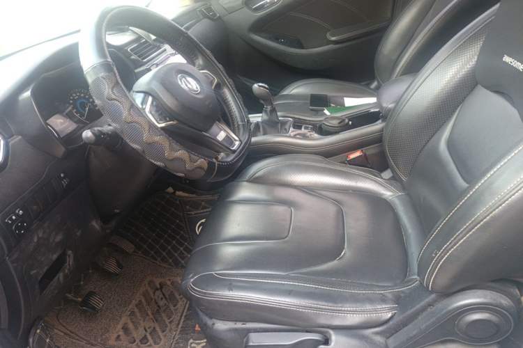 Used Dongfeng Fengon 580 2016 1.5T Manual Luxury Edition Left Front Seat