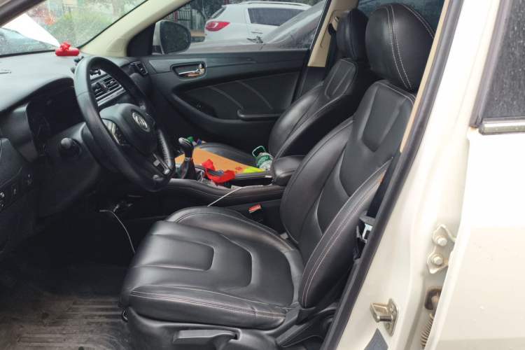 Used Dongfeng Fengon 580 2016 1.5T Manual Luxury Edition Left Front Seat