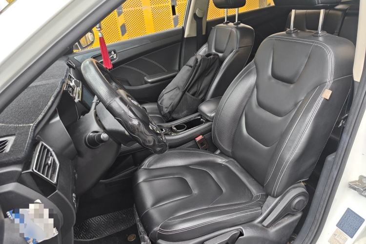Used Dongfeng Fengon 580 2016 1.5T Manual Luxury Edition Left Front Seat