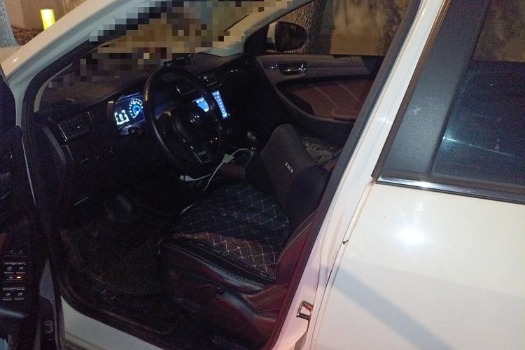 Used Dongfeng Fengon 580 2016 1.5T Manual Luxury Edition Left Front Seat