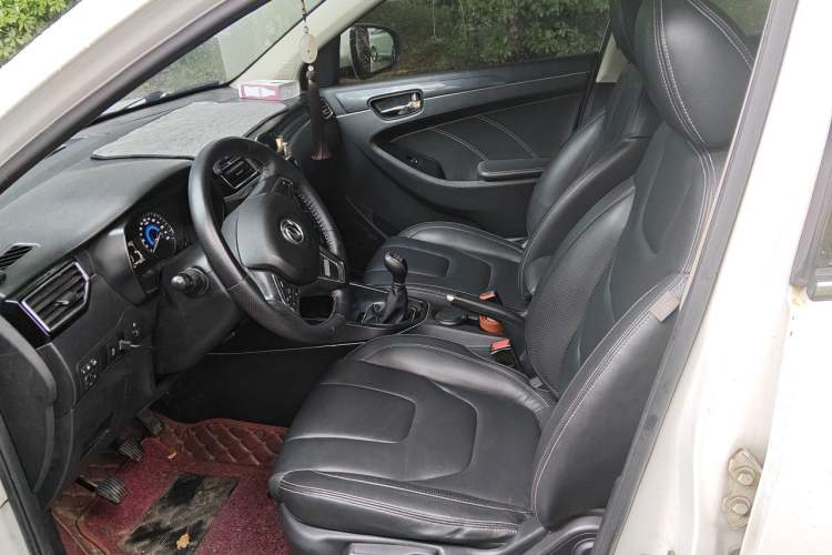 Used Dongfeng Fengon 580 2016 1.8L Manual Comfort Model Left Front Seat