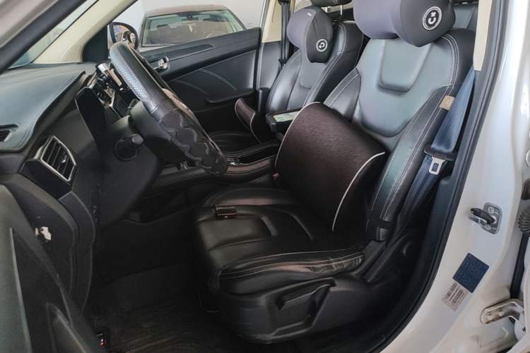 Used Dongfeng Fengon 580 2016 1.5T Manual Luxury Edition Left Front Seat