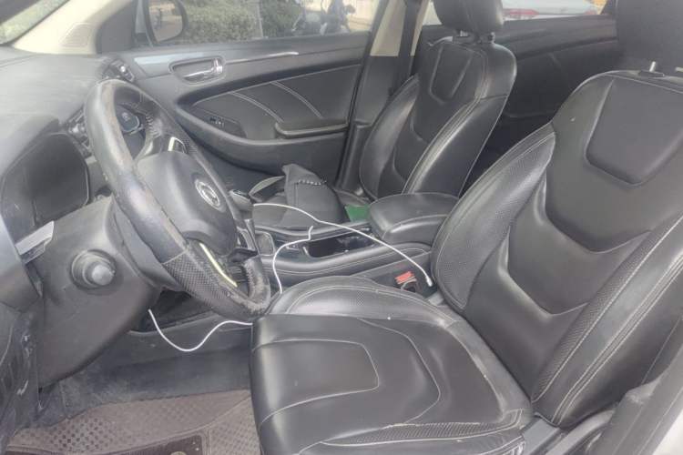Used Dongfeng Fengon 580 2016 1.5T Manual Luxury Edition Left Front Seat