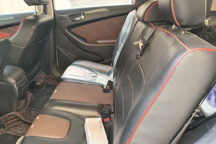 Used Dongfeng Fengon 580 2016 1.5T Manual Luxury Edition Left Rear Seat