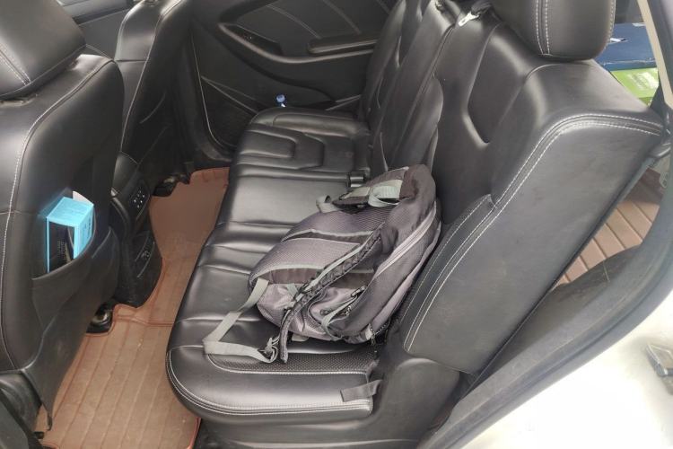 Used Dongfeng Fengon 580 2016 1.8L Manual Comfort Model Left Rear Seat