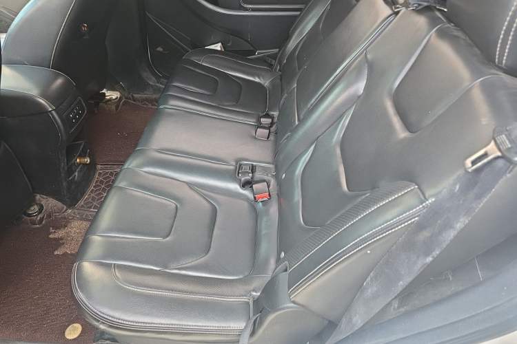 Used Dongfeng Fengon 580 2016 1.5T Manual Luxury Edition Left Rear Seat