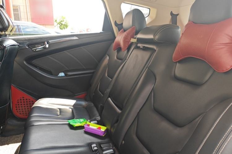 Used Dongfeng Fengon 580 2016 1.8L Manual Comfort Model Left Rear Seat