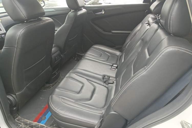 Used Dongfeng Fengon 580 2016 1.8L Manual Comfort Model Left Rear Seat
