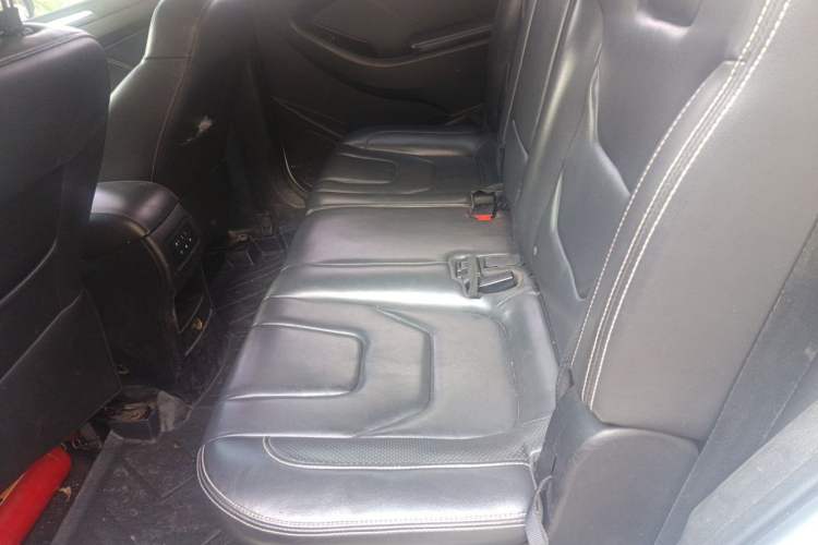 Used Dongfeng Fengon 580 2016 1.5T Manual Luxury Edition Left Rear Seat