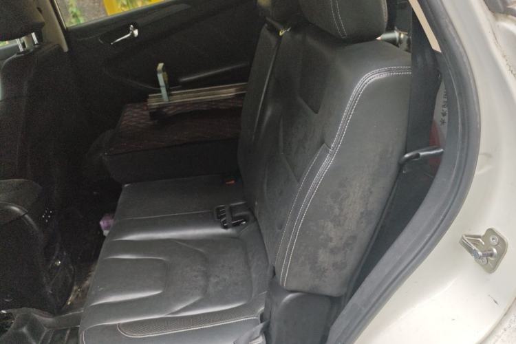 Used Dongfeng Fengon 580 2016 1.5T Manual Luxury Edition Left Rear Seat