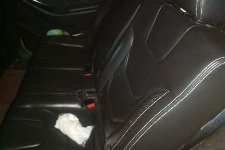 Used Dongfeng Fengon 580 2016 1.5T Manual Luxury Edition Left Rear Seat