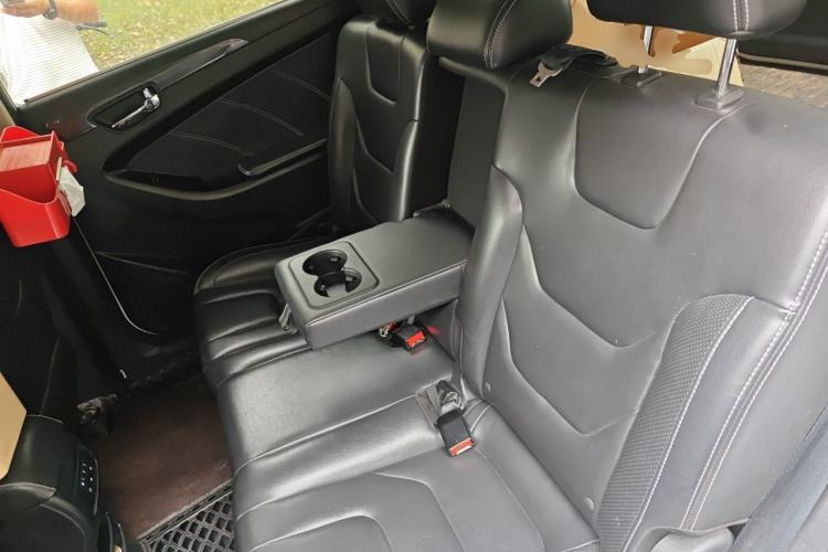 Used Dongfeng Fengon 580 2016 1.8L Manual Comfort Model Left Rear Seat