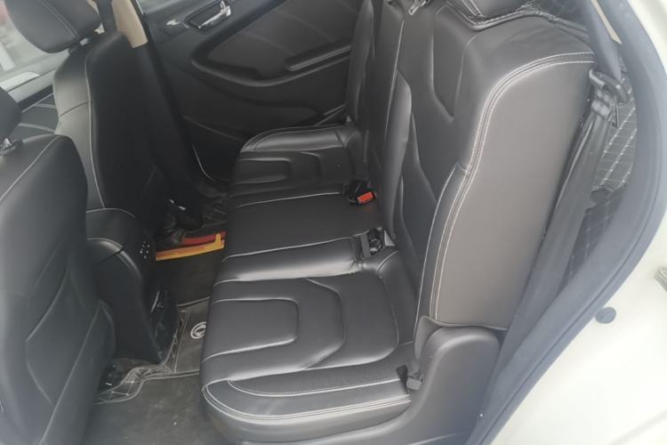 Used Dongfeng Fengon 580 2016 1.5T Manual Luxury Edition Left Rear Seat